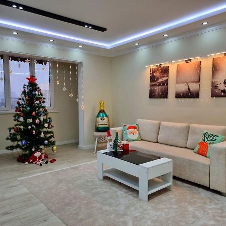 Charming And Modern Apartment At Heart Of Taskent Exterior foto
