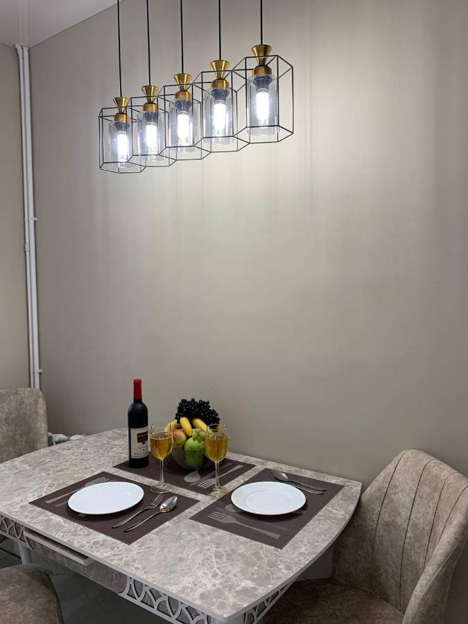 Charming And Modern Apartment At Heart Of Taskent Exterior foto